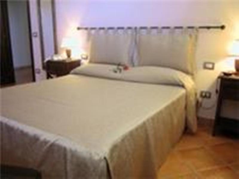 Residence Hotel La Commenda Montefiascone Værelse billede